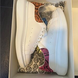 Alexander McQueen White Sneakers with Multicolor Snake Print Accents
